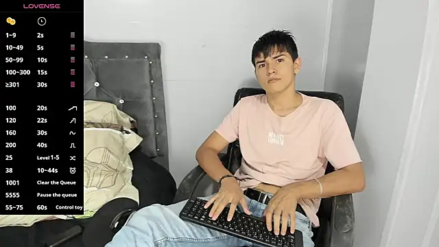 Jacobb Lee online show from March 15, 10:11 pm