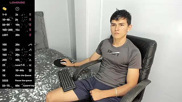 Jacobb Lee online show from December 21, 6:02 pm
