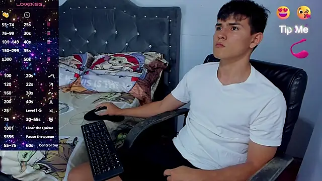 Snapshot of Jacobb_Lee chatting on October 6, 10:03 pm Jacobb Lee online show from October 6, 10:03 pm