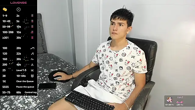 Jacobb Lee online show from December 19, 9:06 pm