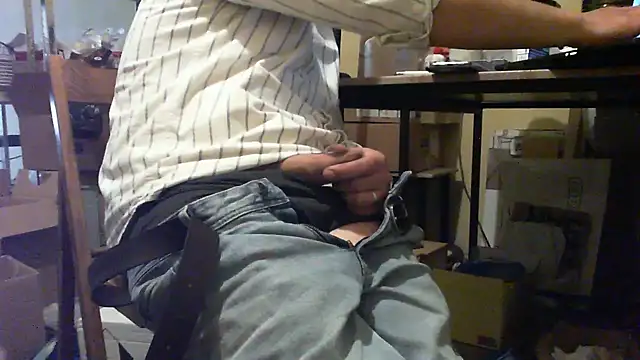 A man in public online show from October 19, 12:19 pm