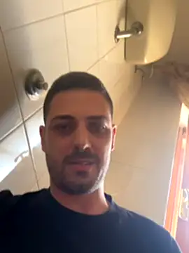 Snapshot of iltoscano95 chatting on October 12, 1:49 pm iltoscano95 online show from October 12, 1:49 pm