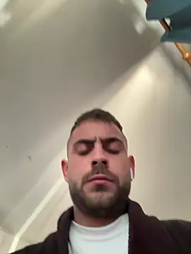 Antreas22 online show from April 13, 5:08 am