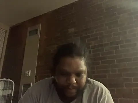 Snapshot of joeking19000 chatting on February 20, 3:45 am joeking19000 online show from February 20, 3:45 am