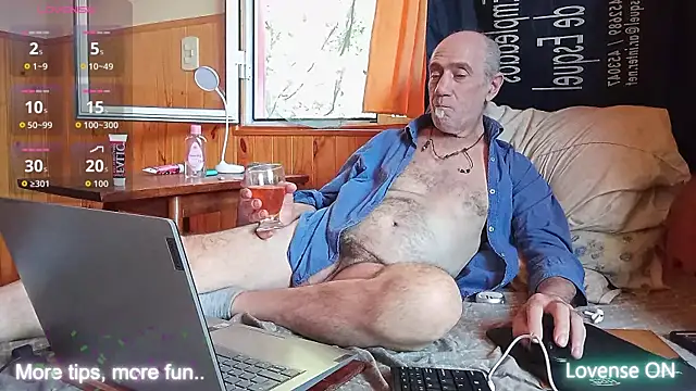 Snapshot of papifacu chatting on October 21, 5:49 pm papifacu online show from October 21, 5:49 pm