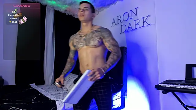 Aron Dark online show from March 2, 10:45 pm