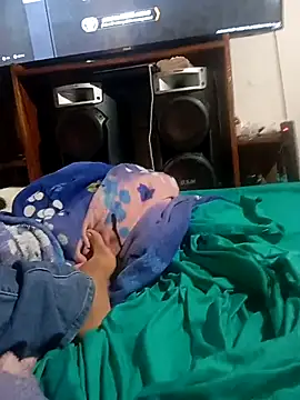 Snapshot of Akonam3000 chatting on October 31, 6:33 pm Akonam3000 online show from October 31, 6:33 pm