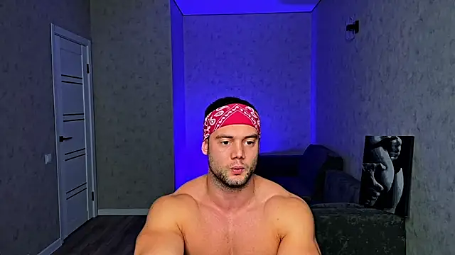 Snapshot of Hasan_Muscle_ chatting on February 14, 11:10 pm Hasan Muscle online show from February 14, 11:10 pm