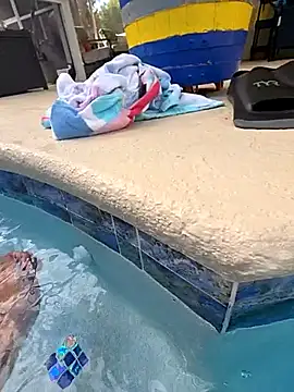 theclubist111 online show from April 5, 9:22 pm