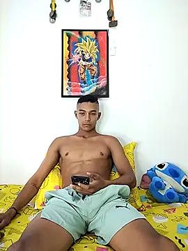 Demiansteven2 online show from November 26, 7:17 pm