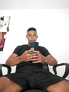 Demiansteven2 online show from October 17, 7:07 pm