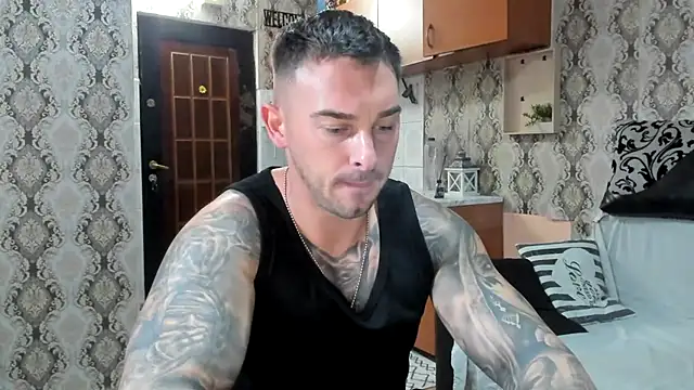Snapshot of Jonmusclemaster chatting on September 29, 8:16 pm Jonmusclemaster online show from September 29, 8:16 pm