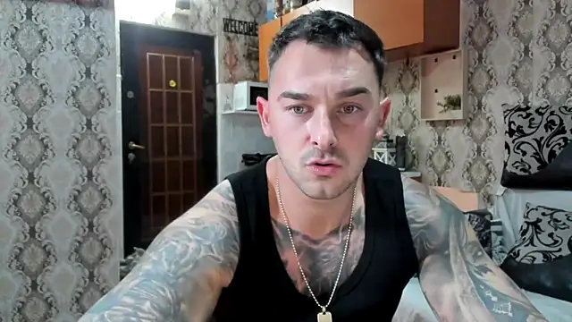 Snapshot of Jonmusclemaster chatting on October 7, 8:24 pm Jonmusclemaster online show from October 7, 8:24 pm