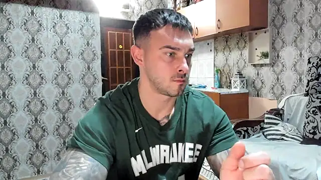 Jonmusclemaster online show from December 4, 9:22 pm