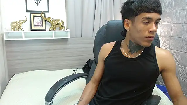 Alan Cute18 online show from February 14, 4:29 am