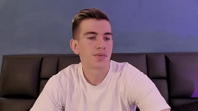 MikaelSlow online show from February 28, 4:33 am