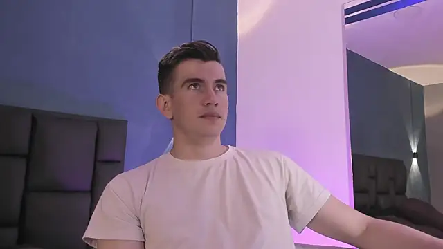 MikaelSlow online show from February 25, 3:51 am