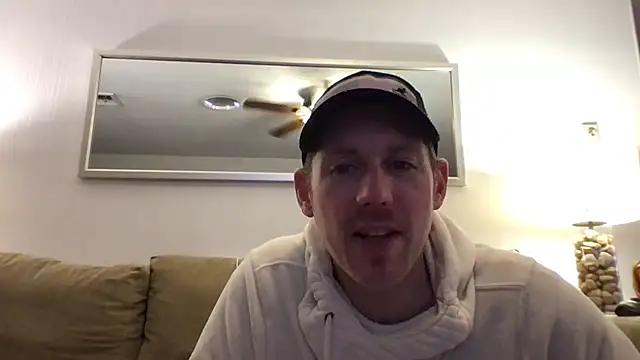 Snapshot of Rock_Pierce chatting on March 15, 5:16 pm Rock Pierce online show from March 15, 5:16 pm