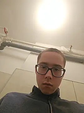 michal0-4 online show from February 5, 11:17 am