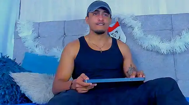 Mateo Reales online show from December 19, 3:29 am