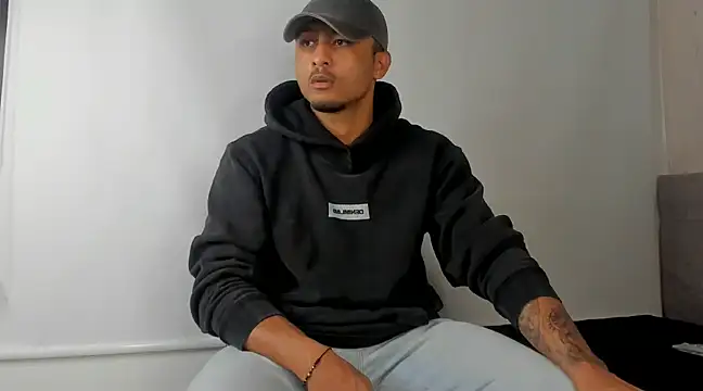 Mateo Reales online show from February 14, 4:37 am