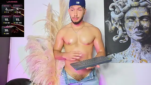 sanjuan01 online show from October 30, 8:54 pm