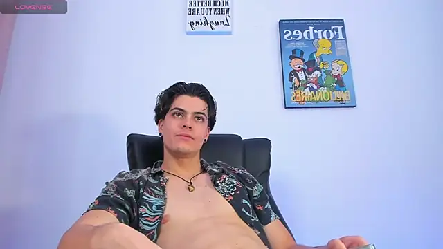 Snapshot of scott_brands chatting on January 19, 9:34 pm scott brands online show from January 19, 9:34 pm