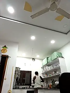 Snapshot of PVNRAO0831 chatting on November 1, 5:17 pm PVNRAO0831 online show from November 1, 5:17 pm