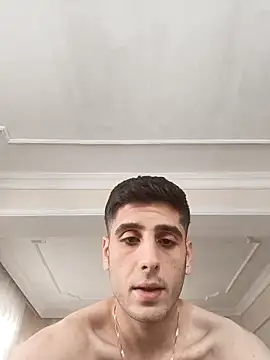 Snapshot of arenn1997 chatting on October 17, 1:26 pm arenn1997 online show from October 17, 1:26 pm