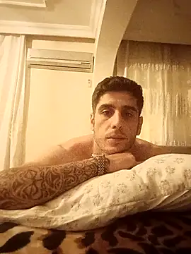 Snapshot of arenn1997 chatting on October 29, 10:45 pm arenn1997 online show from October 29, 10:45 pm