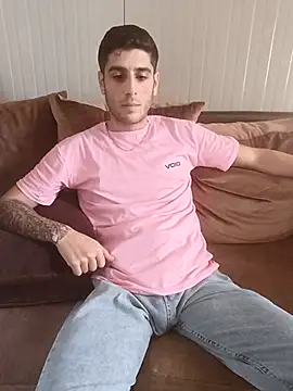 arenn1997 online show from March 31, 12:29 pm