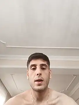 Snapshot of arenn1997 chatting on October 19, 1:36 pm arenn1997 online show from October 19, 1:36 pm