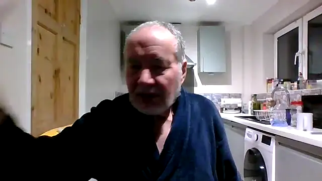 Snapshot of jimmybenido chatting on December 8, 5:33 pm jimmybenido online show from December 8, 5:33 pm