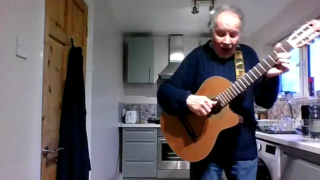 Snapshot of jimmybenido chatting on February 10, 5:09 pm jimmybenido online show from February 10, 5:09 pm