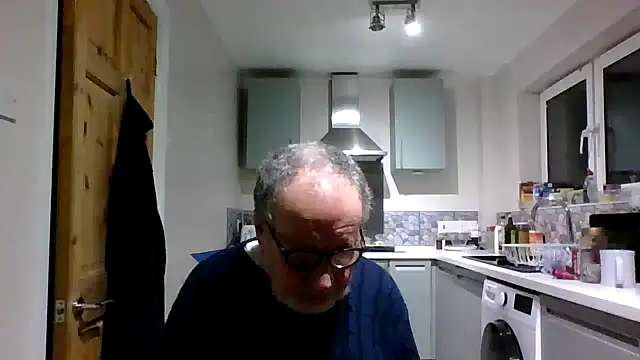 Snapshot of jimmybenido chatting on December 31, 5:07 pm jimmybenido online show from December 31, 5:07 pm