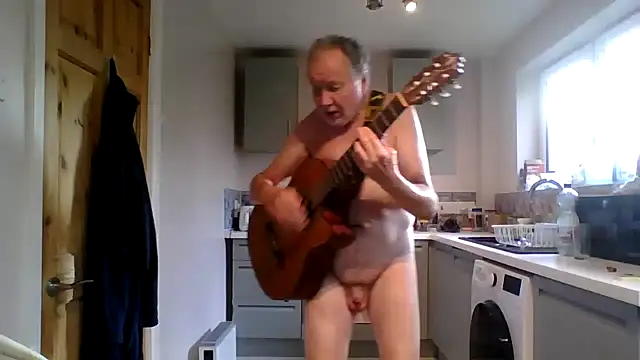Snapshot of jimmybenido chatting on September 11, 4:28 pm jimmybenido online show from September 11, 4:28 pm