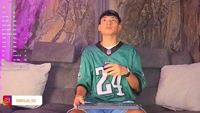 Daviid laidd online show from April 23, 9:06 pm