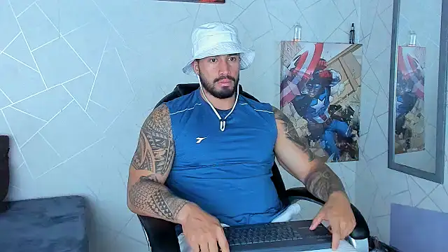 Snapshot of Cristian_Walker chatting on January 14, 12:35 pm Cristian Walker online show from January 14, 12:35 pm