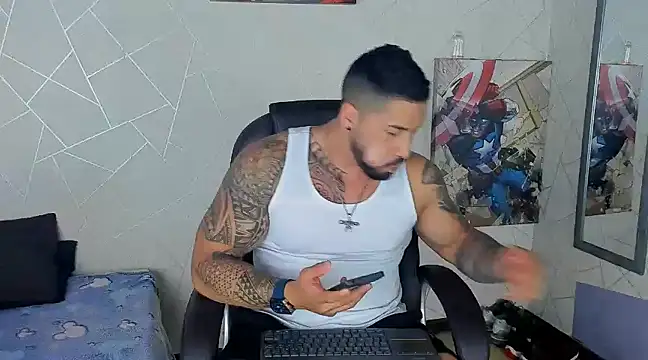 Snapshot of Cristian_Walker chatting on March 18, 10:17 am Cristian Walker online show from March 18, 10:17 am