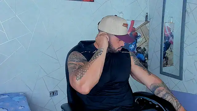 Snapshot of Cristian_Walker chatting on February 3, 12:03 pm Cristian Walker online show from February 3, 12:03 pm