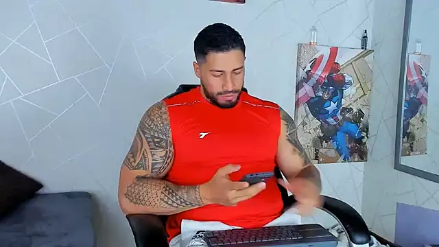 Snapshot of Cristian_Walker chatting on December 17, 12:43 pm Cristian Walker online show from December 17, 12:43 pm