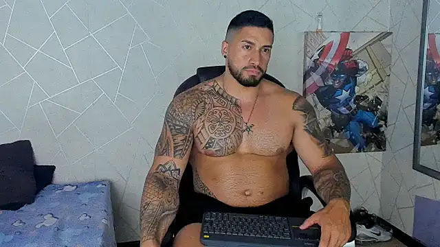 Snapshot of Cristian_Walker chatting on March 12, 11:22 pm Cristian Walker online show from March 12, 11:22 pm