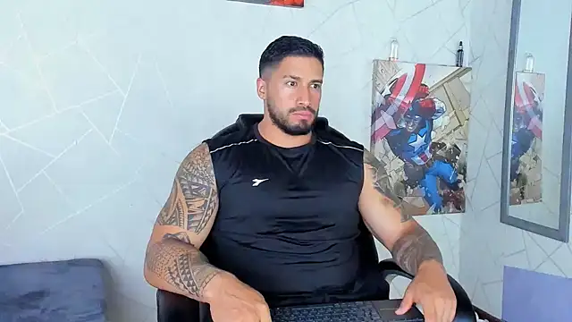 Snapshot of Cristian_Walker chatting on December 18, 12:18 pm Cristian Walker online show from December 18, 12:18 pm
