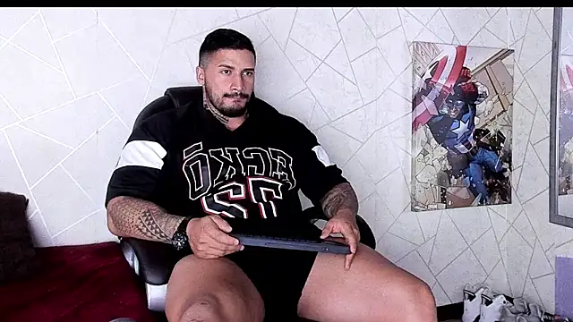 Snapshot of Cristian_Walker chatting on October 4, 1:49 pm Cristian Walker online show from October 4, 1:49 pm