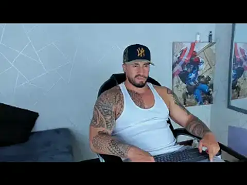 Snapshot of Cristian_Walker chatting on December 10, 10:38 pm Cristian Walker online show from December 10, 10:38 pm