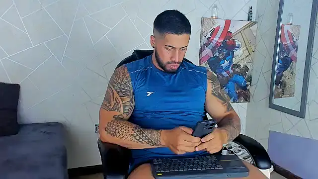 Snapshot of Cristian_Walker chatting on January 27, 7:24 pm Cristian Walker online show from January 27, 7:24 pm