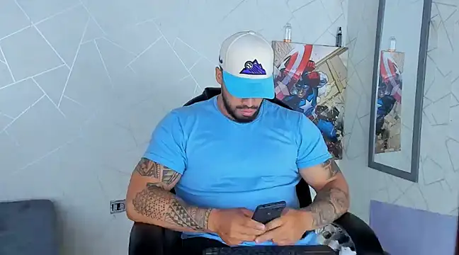 Snapshot of Cristian_Walker chatting on December 25, 12:05 pm Cristian Walker online show from December 25, 12:05 pm