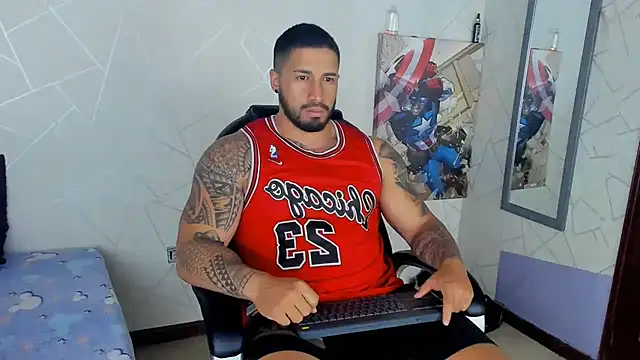 Snapshot of Cristian_Walker chatting on February 7, 12:17 pm Cristian Walker online show from February 7, 12:17 pm