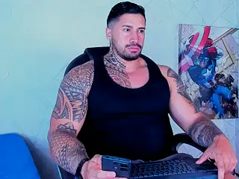 Snapshot of Cristian_Walker chatting on September 19, 12:27 pm Cristian Walker online show from September 19, 12:27 pm