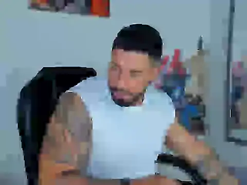 Snapshot of Cristian_Walker chatting on January 4, 7:55 pm Cristian Walker online show from January 4, 7:55 pm